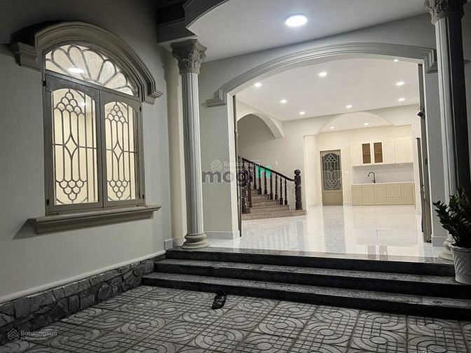 Hình ảnh Cho thuê biệt thự Đường số 3, Bình An, Quận 2, 4 tầng, 7pn, 7wc.
