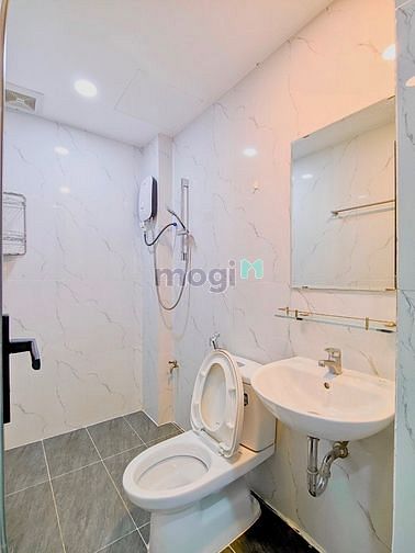 Hình ảnh Trống sẵn căn studio có logia thoáng mát - ngay Chợ Bà Chiểu