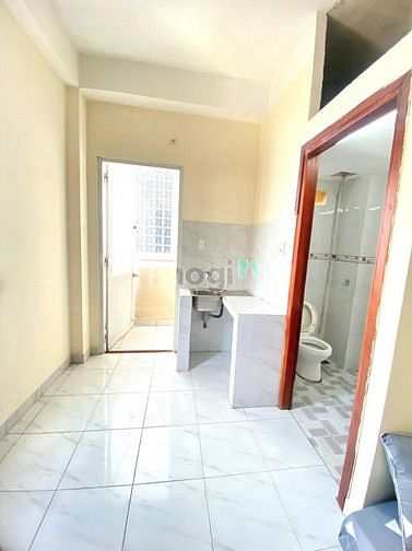 Hình ảnh cho thuê phòng full nội thất , ban công,q7