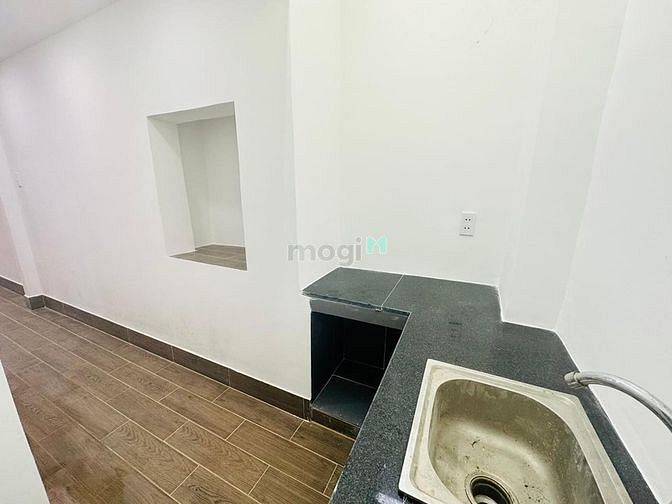 Hình ảnh Nhà Nguyên Căn - 2 Phòng Ngủ Ngay Gần Q1