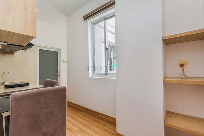 Hình ảnh Căn Hộ Mới - Thang Máy - Hầm Xe- Bảo vệ - Balcony - Full Nội Thất