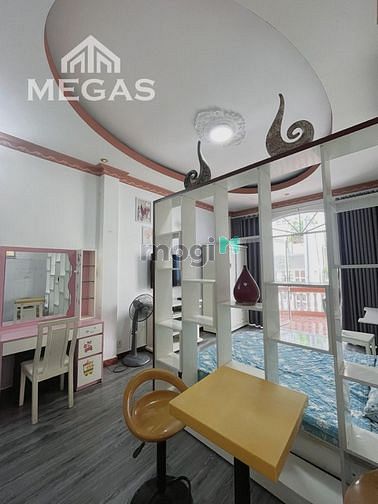 Hình ảnh Trống sẵn studio ban công rộng - 40m2 - máy giặt riêng - bao phí