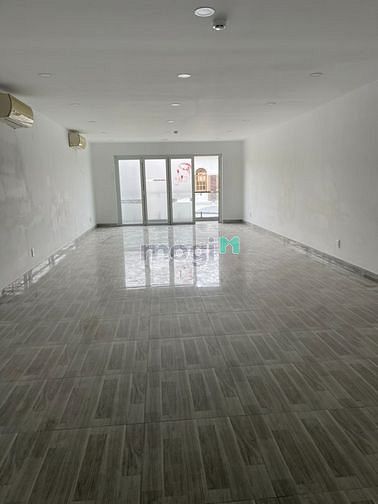 Hình ảnh Văn phòng Quận 9 gần Coopmart, XLHN có ngăn phòng sẵn