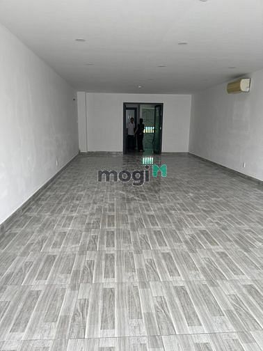 Hình ảnh Văn phòng Quận 9 gần Coopmart, XLHN có ngăn phòng sẵn