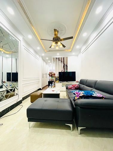 Hình ảnh Nhà đẹp Thái Thịnh sổ đỏ 48m x 4 tầng tặng full nội thất - Ảnh thật