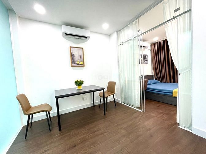 Hình ảnh Studio full nội thất cửa sổ lớn có máy giặt riêng Quận 1