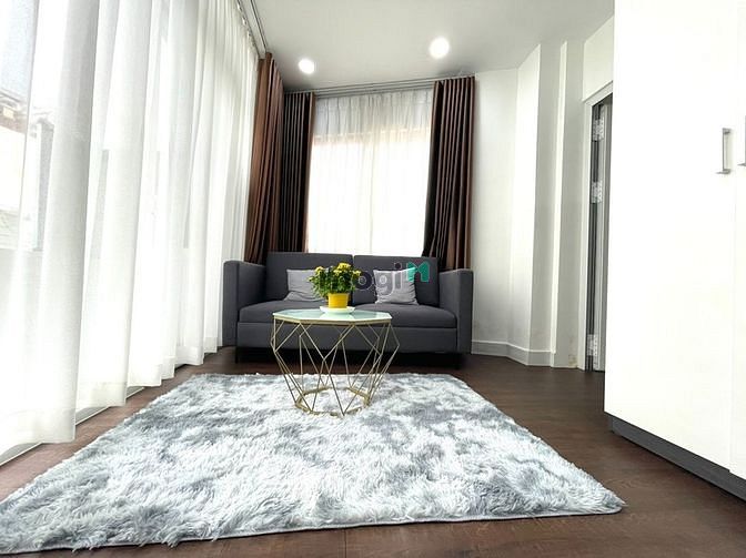Hình ảnh Studio full nội thất cửa sổ lớn có máy giặt riêng Quận 1