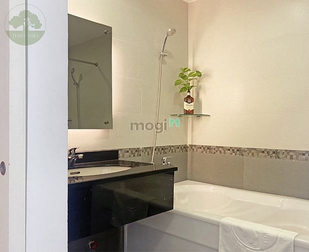 Hình ảnh Studio full nội thất cửa sổ lớn có máy giặt riêng Quận 1