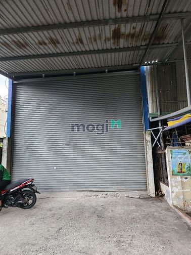 Hình ảnh Xưởng MT QL 1A Quận 12  Dt: 140m Giá 15tr Xe Container