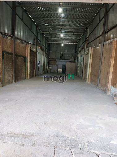 Hình ảnh Xưởng MT QL 1A Quận 12  Dt: 140m Giá 15tr Xe Container