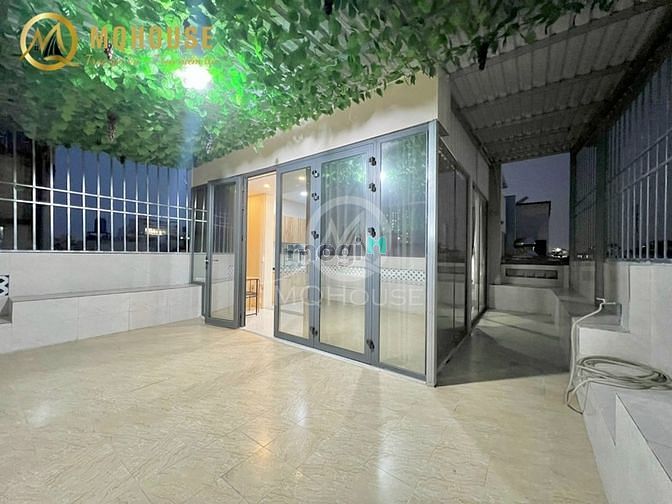 Hình ảnh Penthouse Full nội thất, có sân vườn siêu to khổng lồ quận Tân Bình