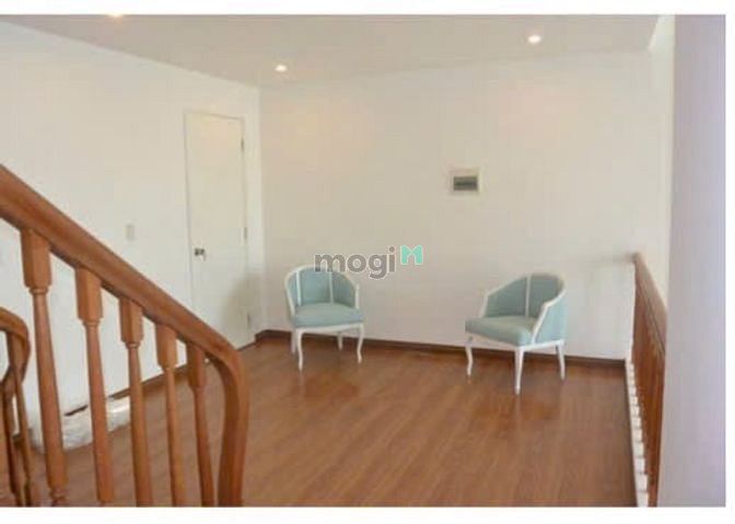 Hình ảnh Bán rẻ Penthouse Sky Garden 3, pmh, q,7, 198m2, 4pn 3wc, full, giá tốt