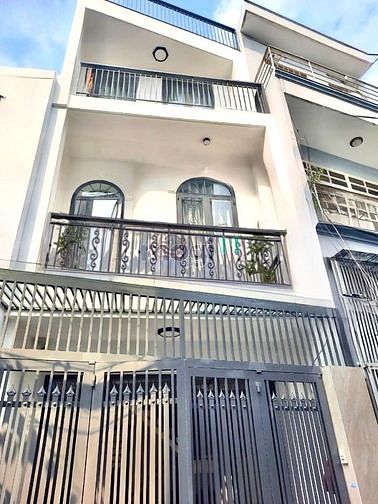 Hình ảnh HXH 2 mặt P.10 Tân Bình, 45m(4 x 11) 3 Tầng, Hoàn Công, Sổ A4.