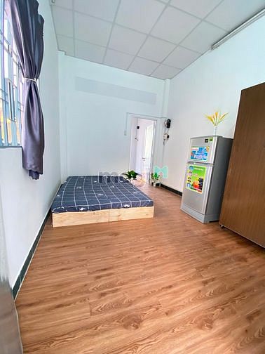 Hình ảnh Cho thuê Penthouse full nội thất, cửa sổ, ban công ngay cầu Công Lý