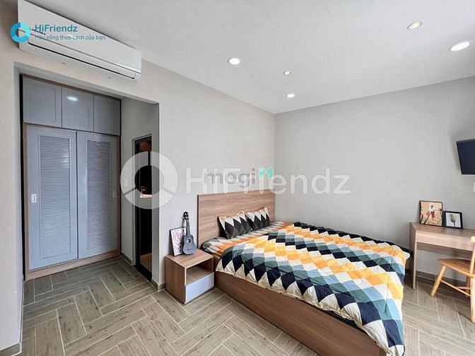 Hình ảnh 1 Phòng Ngủ Bancon Đầy Đủ Nội Thất_Đường Nơ Trang Long