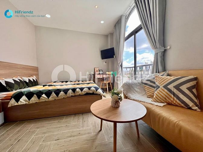Hình ảnh 1 Phòng Ngủ Bancon Đầy Đủ Nội Thất_Đường Nơ Trang Long