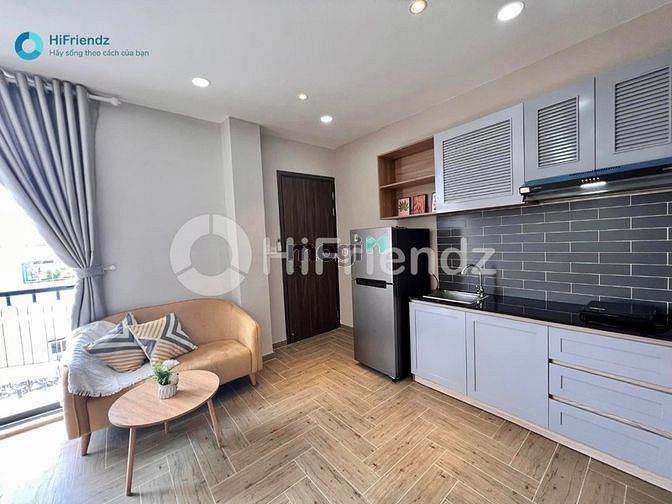 Hình ảnh 1 Phòng Ngủ Bancon Đầy Đủ Nội Thất_Đường Nơ Trang Long