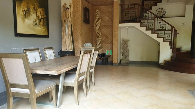 Hình ảnh Cho thuê Biệt Thự Thảo Điền Quận 2 - Góc 2 MT - 200m2 - 5PN - Giá 50tr