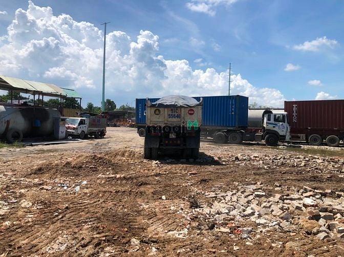 Hình ảnh Cho thuê bãi đậu xe container gần vòng xoay Mỹ Thuỷ