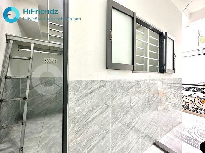 Hình ảnh Phòng Ban công có gác ngay Huit công thương giá rẻ