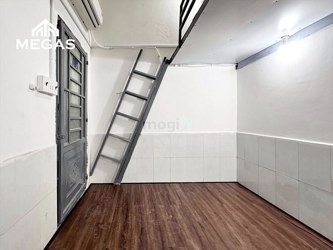 Hình ảnh DUPLEX cách UEH chỉ 200m_Hình thật 100%_Cửa sổ lớn_Mặt tiền đường