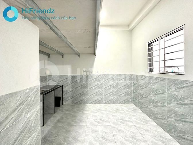 Hình ảnh Phòng Ban công có gác ngay Huit công thương giá rẻ