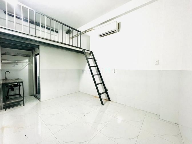 Hình ảnh Phòng Gác Máy lạnh - Mới - Phan Văn Hớn - An Sương - CVPM Quang Trung