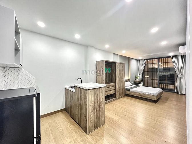 Hình ảnh Studio có máy giặt riêng, cửa sổ lớn & full nội thất Cô Giang Quận 1