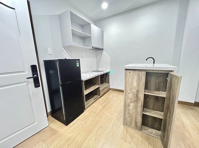 Hình ảnh Studio có máy giặt riêng, cửa sổ lớn & full nội thất Cô Giang Quận 1