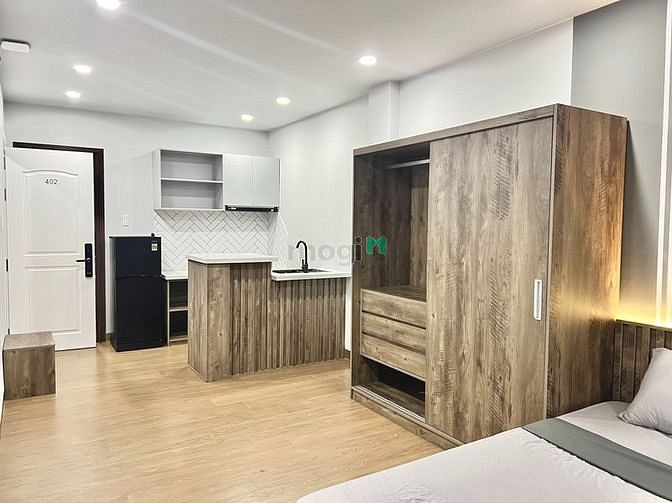 Hình ảnh Studio có máy giặt riêng, cửa sổ lớn & full nội thất Cô Giang Quận 1