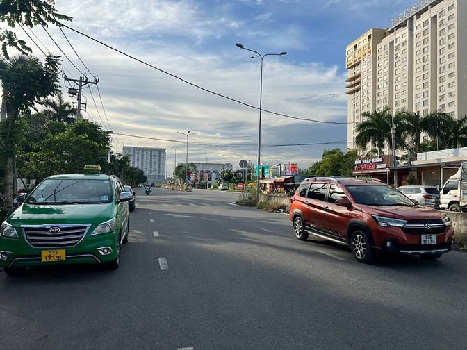 Hình ảnh Bán đất MT Liên Phường Q9 giá 50triệu/m2 đất ngay Vòng Xoay