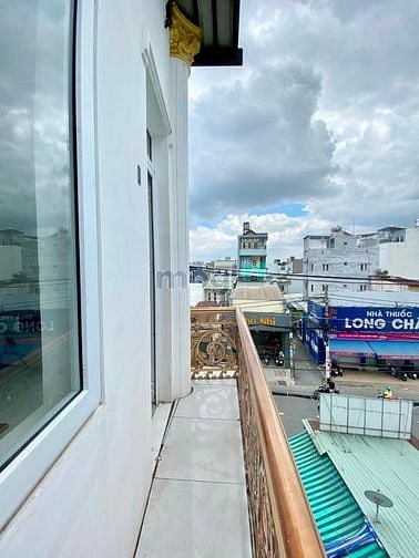 Hình ảnh 🍀 Cho thuê Mb6623 nạp rút nhanh chóng dịch vụ có ban công, cửa sổ trời tại Thống Nhất