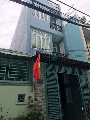 Hình ảnh Nhà 2 lầu 4 phòng ngủ 3wc - Đường chiến lược