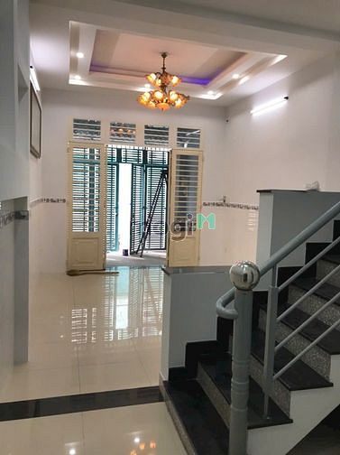 Hình ảnh Nhà 2 lầu 4 phòng ngủ 3wc - Đường chiến lược