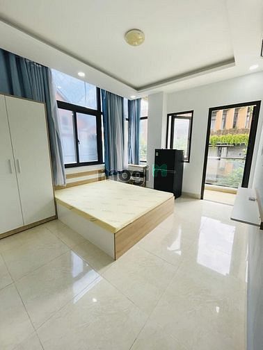 Hình ảnh Phòng full nội thất + bancol thoáng mát tại Lê Thị Hồng