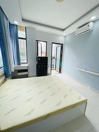 Hình ảnh Phòng full nội thất + bancol thoáng mát tại Lê Thị Hồng