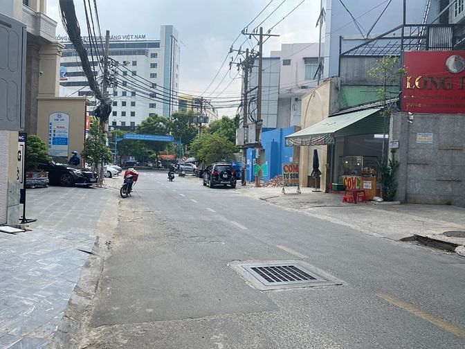 Hình ảnh Cho Thuê Nhà Nguyên Căn 3Bis Cửu Long, Phường 2, Quận Tân Bình.