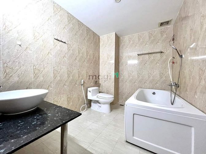 Hình ảnh Mb6623 nạp rút nhanh chóng sang trọng, full nội thất ban công ngay Lê Văn Sỹ