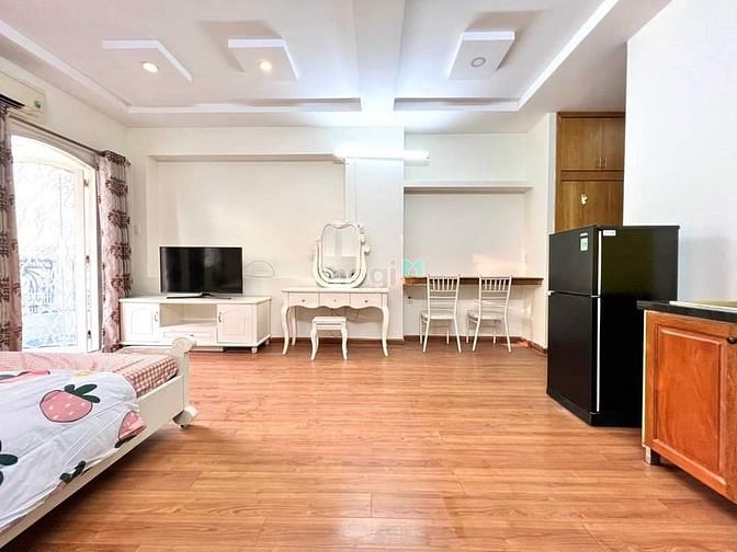 Hình ảnh Mb6623 nạp rút nhanh chóng sang trọng, full nội thất ban công ngay Lê Văn Sỹ