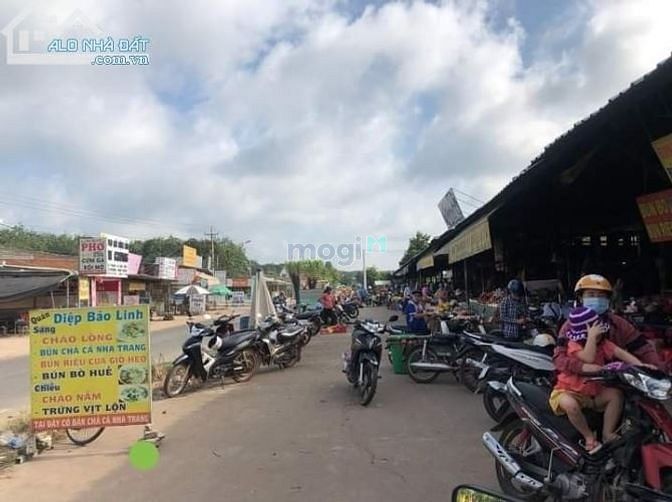 Hình ảnh Mặt Tiền Đường Liên Xã 2 Lô 10x40=400m2 Shr Thổ Cư, Sát Chợ Giá 375tr