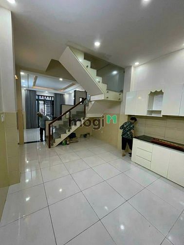 Hình ảnh Nhà 3 lầu 5 phòng ngủ 5wc - Đường lê văn Qưới