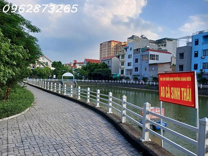 Hình ảnh Bán đất tặng nhà phố phạm khắc quảng- p giang biên- long biên.ô tô đổ