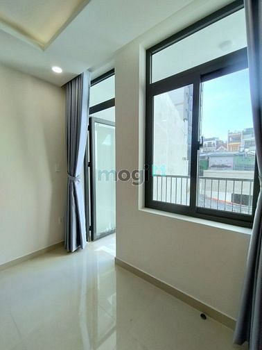 Hình ảnh 🌟Studio mới chưa bóc tem có ban công gió lùa, máy giăt riêng ngã 4 PN