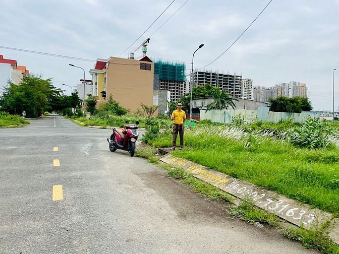 Hình ảnh Giảm từ 18.5 tỷ xuống 15 tỷ khuôn đất ngay TT Hành Chính Tp Thủ Đức