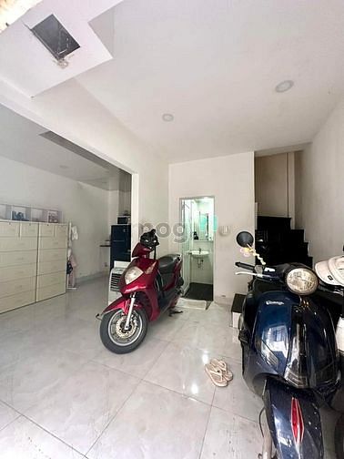 Hình ảnh Chỉ 2.95 tỷ - Căn góc 2 mặt hẻm 5m - 96M2 - Trung tâm Quận 11