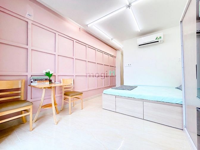 Hình ảnh Mb6623 nạp rút nhanh chóng ban công, cửa sổ full nội thất ngay Phan Đình Phùng