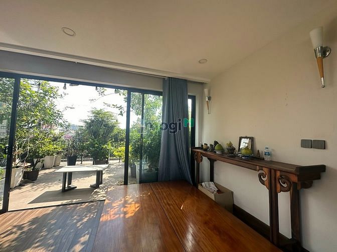 Hình ảnh Cho thuê biệt thự 1000m2 sân vườn, hồ bơi cao cấp phường Bình An