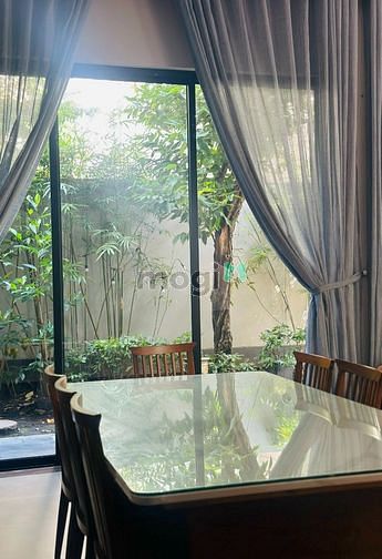 Hình ảnh Cho thuê biệt thự 1000m2 sân vườn, hồ bơi cao cấp phường Bình An