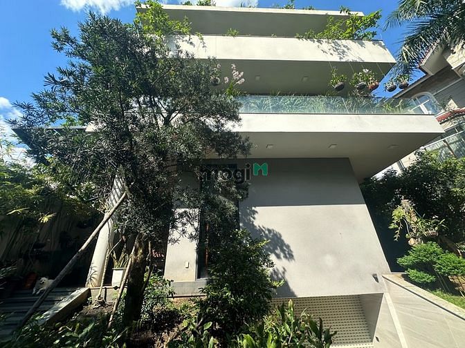 Hình ảnh Cho thuê biệt thự 1000m2 sân vườn, hồ bơi cao cấp phường Bình An