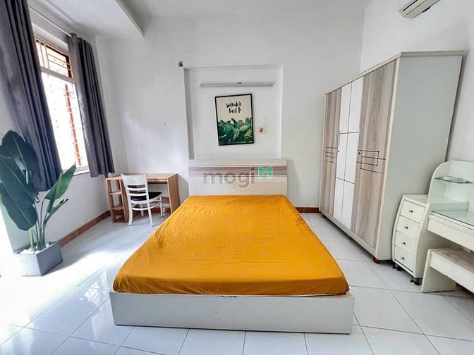 Hình ảnh Phòng ban công full nội thất giáp Âu Cơ Tân Bình